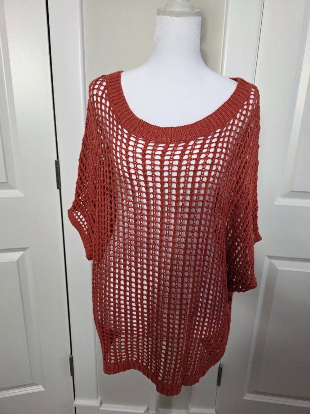Dokotoo Women's Summer Scoop Neck Short Sleeve Crochet Sweater - Size L